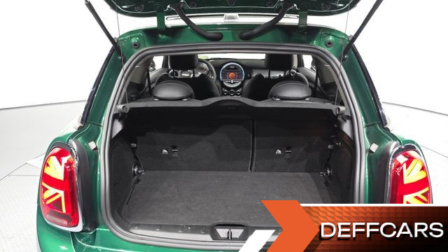 Mini COOPER Classic Plus Launch Pack Third Generation купить на сайте DeffCars