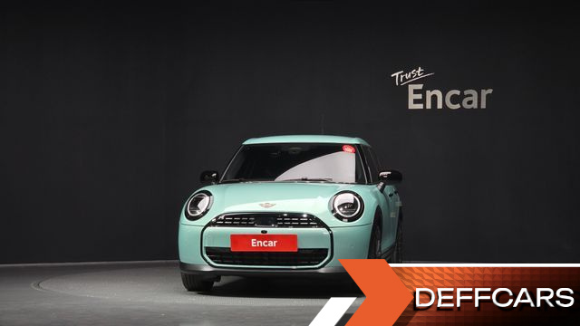 Mini COOPER 5Door Essential купить на сайте DeffCars