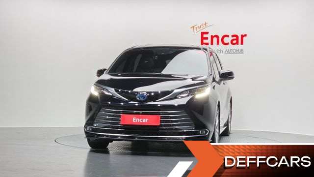Toyota SIENNA 2.5 Hybrid 2WD купить на сайте DeffCars