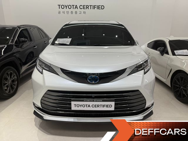 Toyota SIENNA 2.5 Hybrid 2WD купить на сайте DeffCars