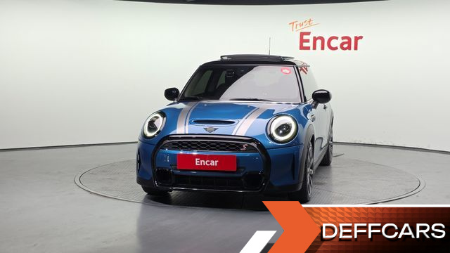 Mini COOPER Classic Launch Pack Third Generation купить на сайте DeffCars