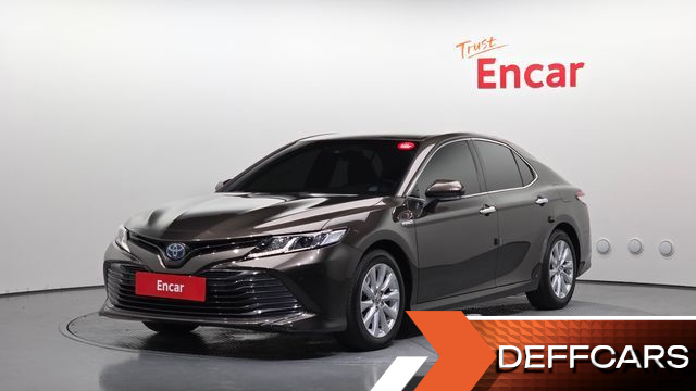 Toyota CAMRY 2.5 LE Hybrid купить на сайте DeffCars