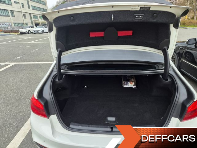 BMW 5-SERIES 530e M Sport купить на сайте DeffCars