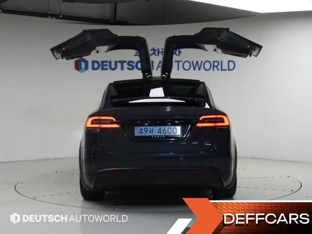 Tesla MODEL X AWD купить на сайте DeffCars