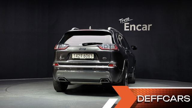 Jeep CHEROKEE 3.2 Overland AWD купить на сайте DeffCars