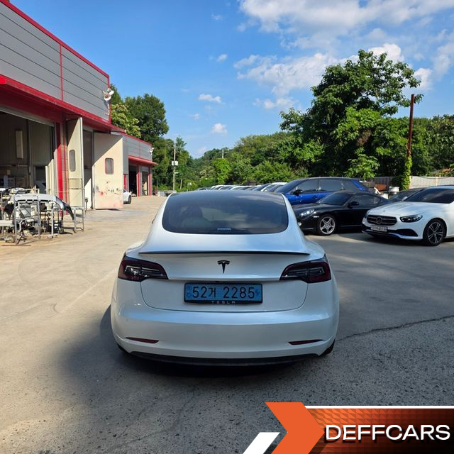 Tesla MODEL 3 Long Range AWD купить на сайте DeffCars