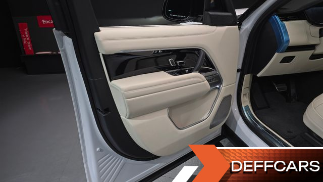 Land Rover RANGE ROVER D350 Autobiography Long Wheel Base купить на сайте DeffCars