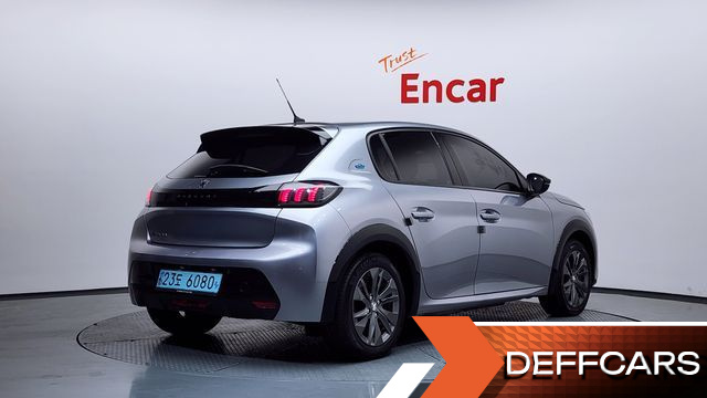 Peugeot 208 Allure купить на сайте DeffCars