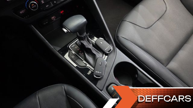 Kia NIRO 1.6 HEV Prestige купить на сайте DeffCars