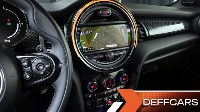 Mini COOPER CONVERTIBLE Standard 3rd купить на сайте DeffCars