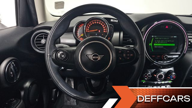 Mini COOPER 5Door Standard 3rd купить на сайте DeffCars