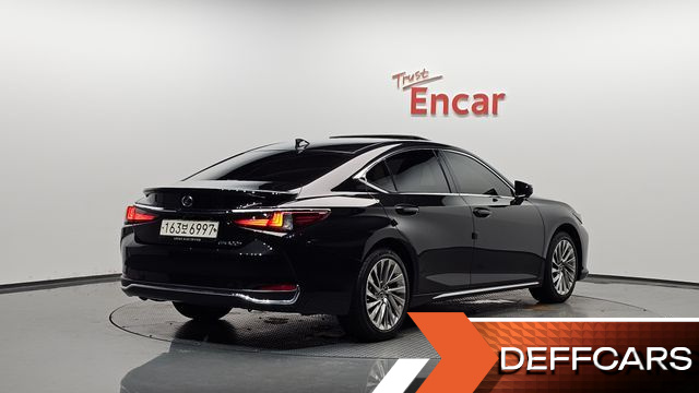 Lexus ES Executive купить на сайте DeffCars