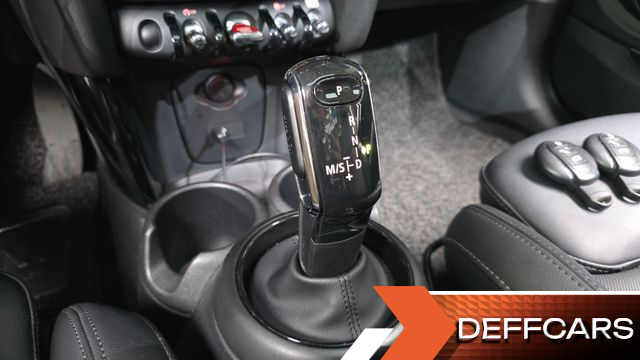 Mini COOPER Classic Plus Launch Pack Third Generation купить на сайте DeffCars