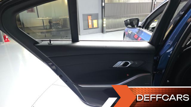 BMW 3-SERIES 320i Luxury купить на сайте DeffCars
