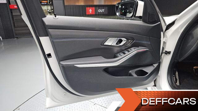 BMW 3-SERIES 320i M Sport купить на сайте DeffCars