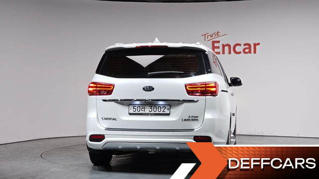Kia CARNIVAL Gasoline 7-Seater Limousine President купить на сайте DeffCars