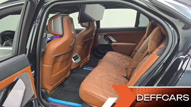 BMW 7-SERIES 740i sDrive Design Pure Excellence купить на сайте DeffCars