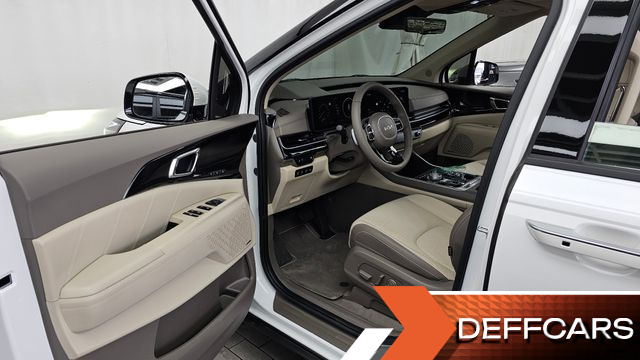 Kia CARNIVAL 9-Seater Signature купить на сайте DeffCars