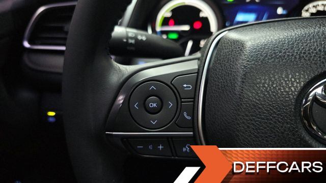 Toyota CAMRY 2.5 XLE Hybrid купить на сайте DeffCars