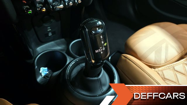 Mini COOPER 5Door Classic Third Generation купить на сайте DeffCars