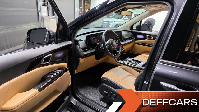 Kia CARNIVAL Gasoline 9-Seater Signature купить на сайте DeffCars
