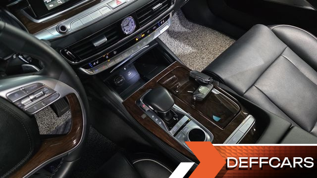 Kia K9 3.8 GDI AWD PlatinumⅡ купить на сайте DeffCars