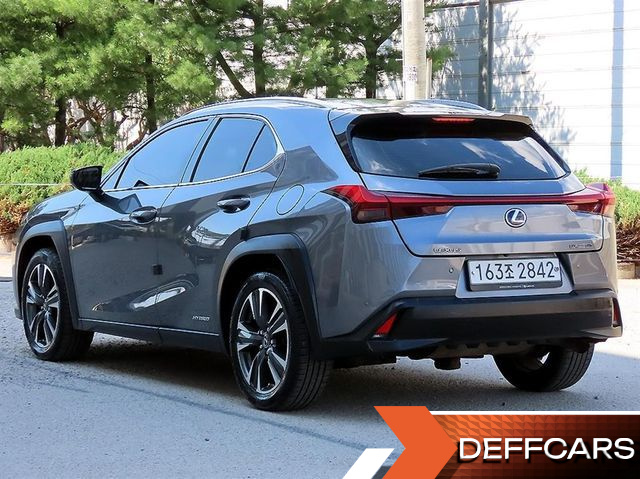 Lexus UX 2.0 AWD купить на сайте DeffCars