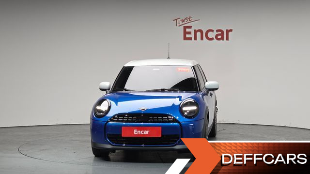 Mini COOPER 5Door Classic купить на сайте DeffCars
