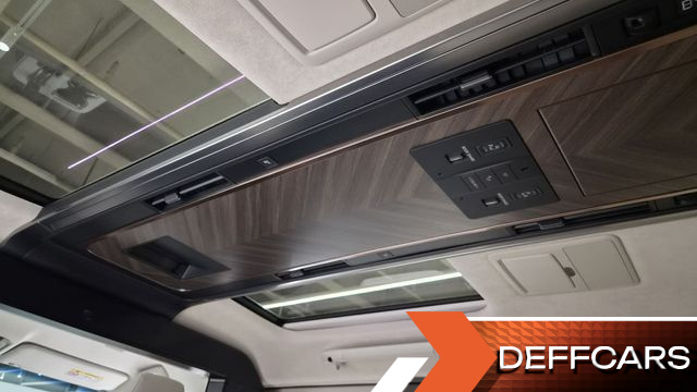 Lexus LM 500h Royal купить на сайте DeffCars