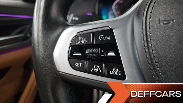 BMW 5-SERIES 520i M Sport купить на сайте DeffCars