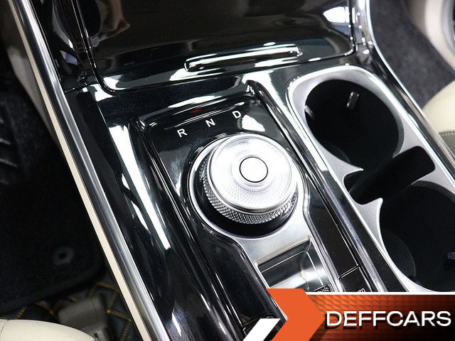 Kia CARNIVAL Gasoline 7-Seater Signature купить на сайте DeffCars
