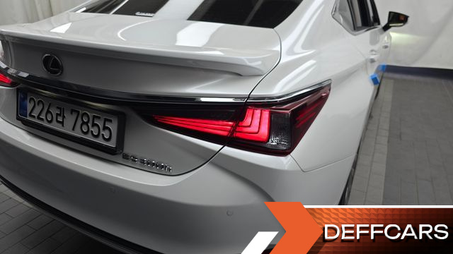 Lexus ES Luxury Plus купить на сайте DeffCars