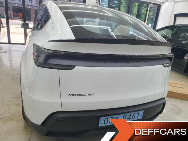 Tesla MODEL Y L Long Range AWD купить на сайте DeffCars