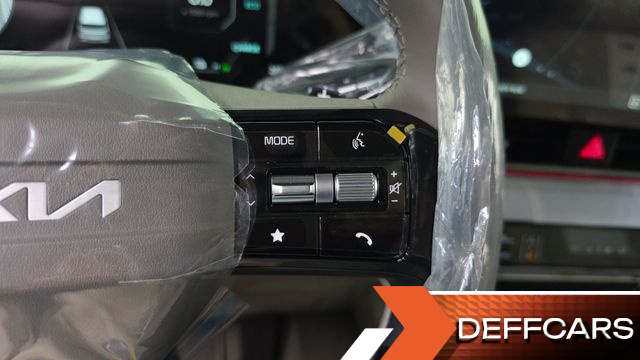 Kia CARNIVAL HEV 7-Seater Hi Limousine Signature купить на сайте DeffCars