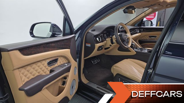 Bentley BENTAYGA 4.0 V8 купить на сайте DeffCars