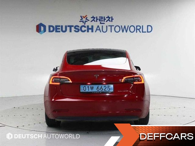 Tesla MODEL 3 Long Range AWD купить на сайте DeffCars