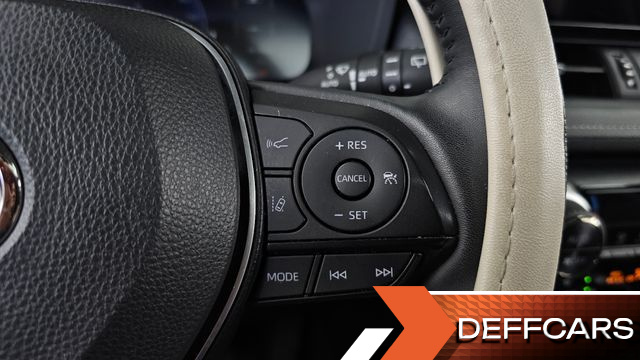 Toyota RAV4 2,5 4WD Hybrid LTD купить на сайте DeffCars