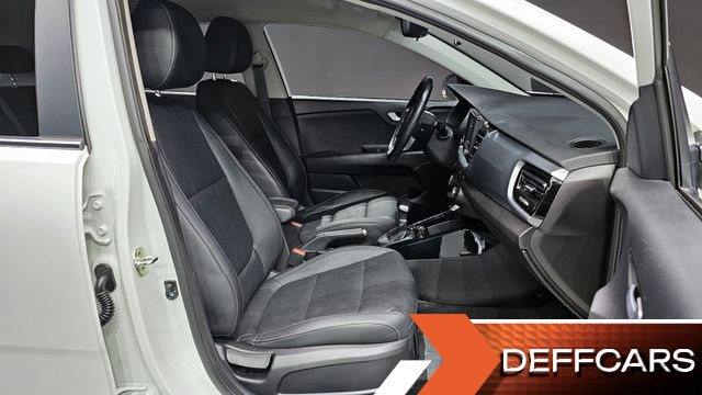 Kia STONIC Diesel 1.6 Prestige купить на сайте DeffCars
