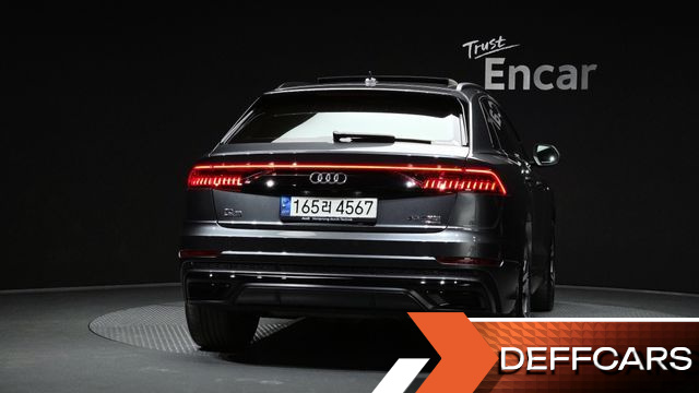 Audi Q8 55 TFSI Quattro Premium купить на сайте DeffCars
