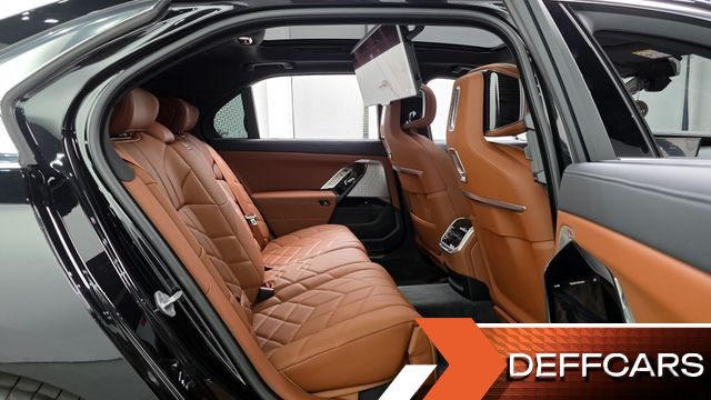 BMW 7-SERIES 740i xDrive M Sport купить на сайте DeffCars