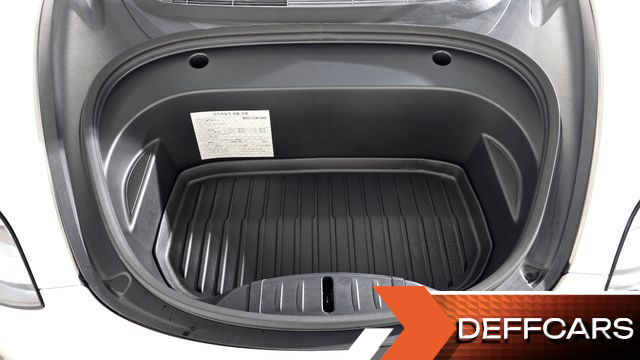 Tesla MODEL 3 Long Range AWD купить на сайте DeffCars