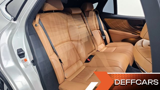 Lexus LS 3.5 Supreme AWD купить на сайте DeffCars