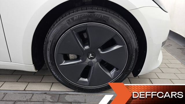 Tesla MODEL 3 Long Range AWD купить на сайте DeffCars