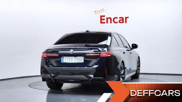 BMW 5-SERIES 530i xDrive M Sport купить на сайте DeffCars