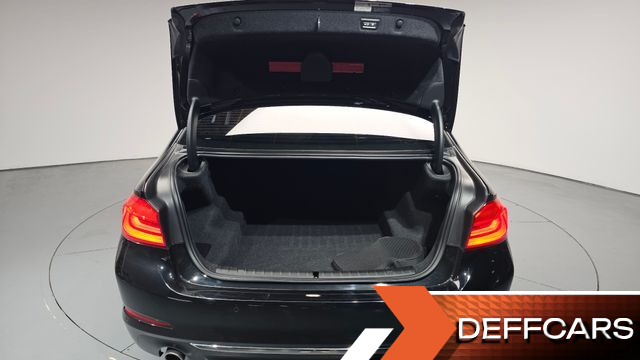 BMW 5-SERIES 520i Luxury купить на сайте DeffCars