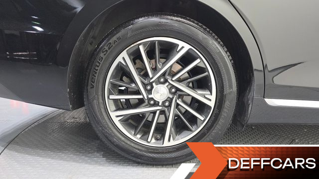 Hyundai GRANDEUR 2.5 Premium Choice купить на сайте DeffCars