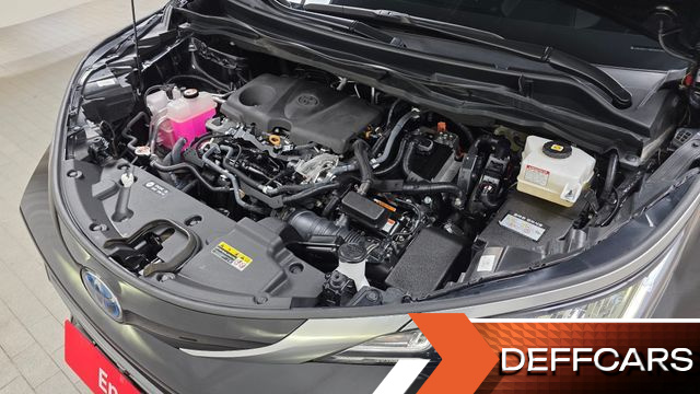 Toyota SIENNA 2.5 Hybrid 2WD купить на сайте DeffCars