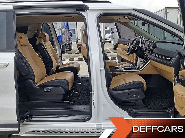 Kia CARNIVAL Gasoline 9-Seater Noblesse купить на сайте DeffCars