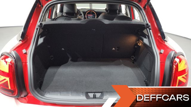 Mini COOPER 5-Door Classic Plus 3rd купить на сайте DeffCars