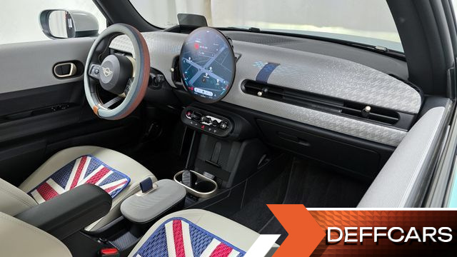 Mini COOPER Favoured купить на сайте DeffCars
